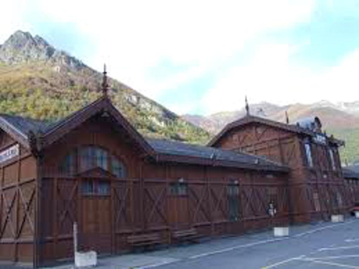 Appartement Charmant A Cauterets 27 M² Vue Sur La Ville ภายนอก รูปภาพ